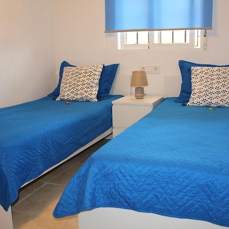 Naranja Apartament On The Beach 2 Bedrooms أوروبيسا ذيل مار المظهر الخارجي الصورة