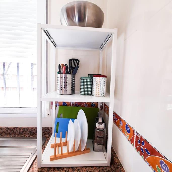 Naranja Apartament On The Beach 2 Bedrooms أوروبيسا ذيل مار المظهر الخارجي الصورة