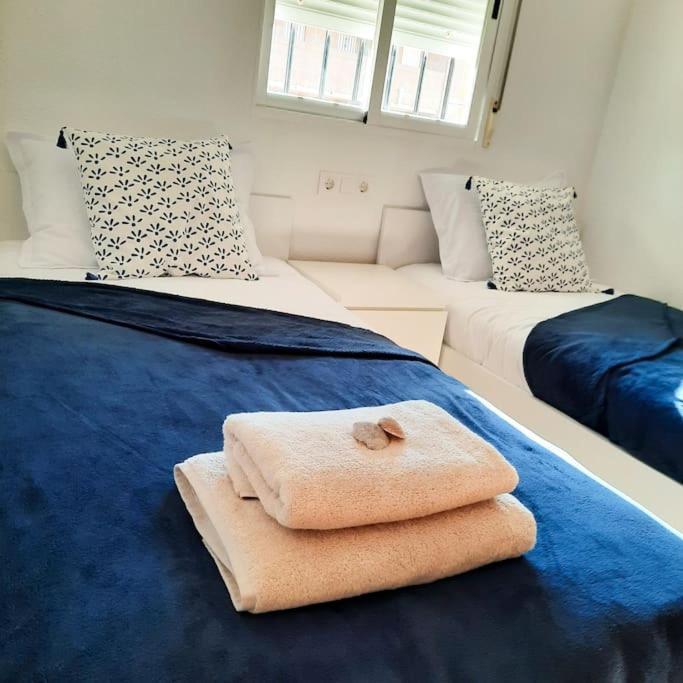 Naranja Apartament On The Beach 2 Bedrooms أوروبيسا ذيل مار المظهر الخارجي الصورة