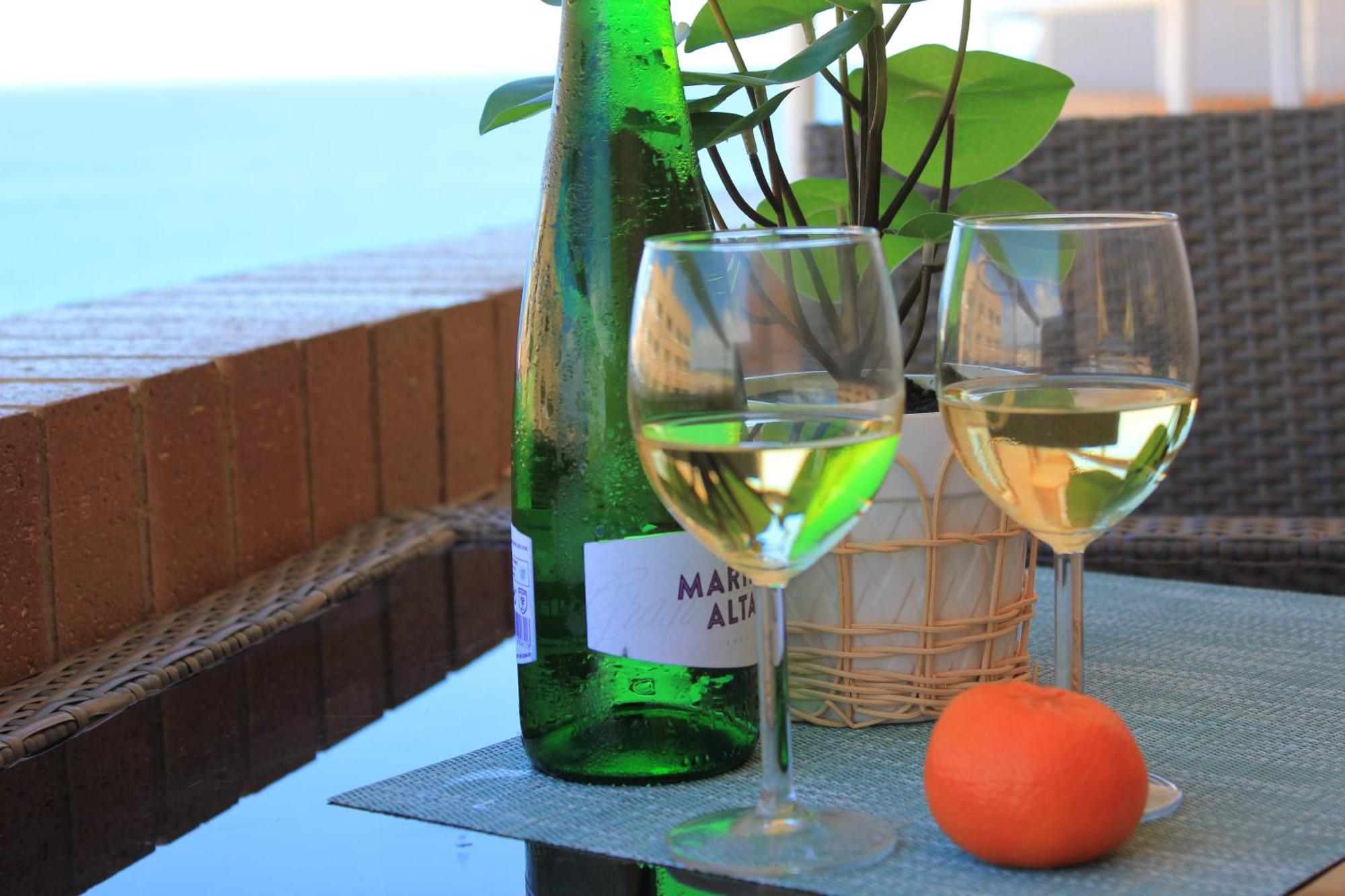 Naranja Apartament On The Beach 2 Bedrooms أوروبيسا ذيل مار المظهر الخارجي الصورة